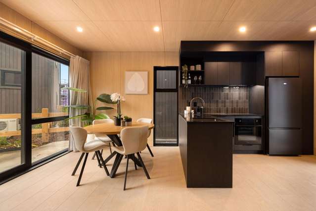 Brand-new chic villa with a carpark!