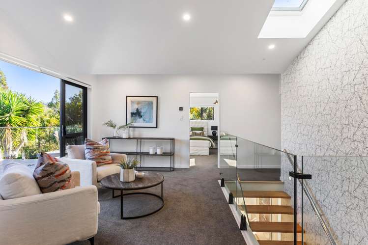 6 Birchwood Grove Greenhithe_12