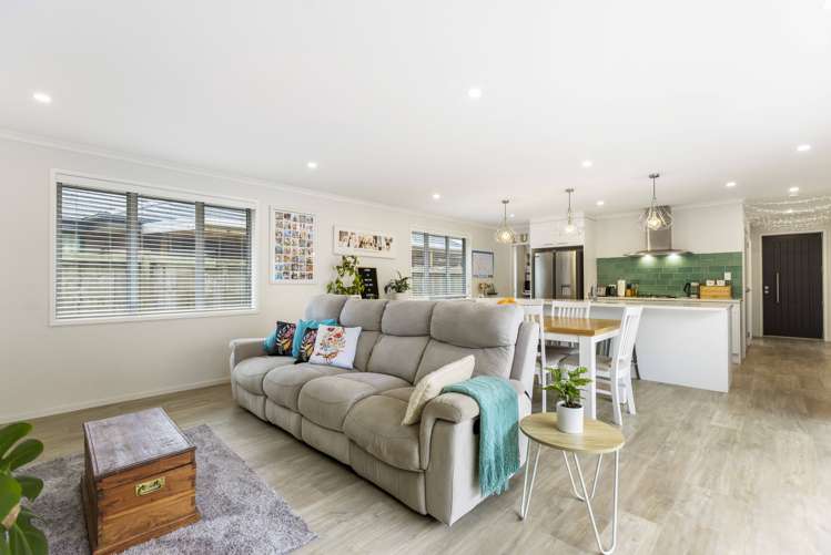 28 Waituarua Drive Takanini_8