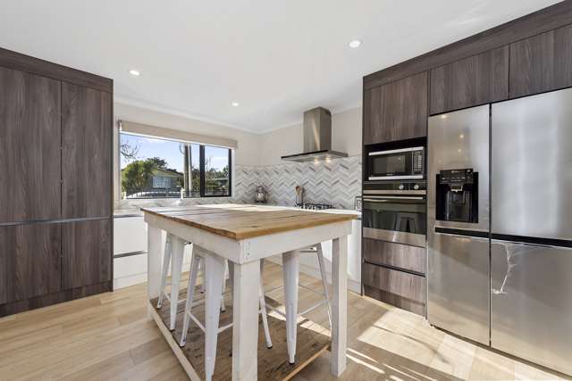 1/11 Gazeley Avenue Silverdale_2