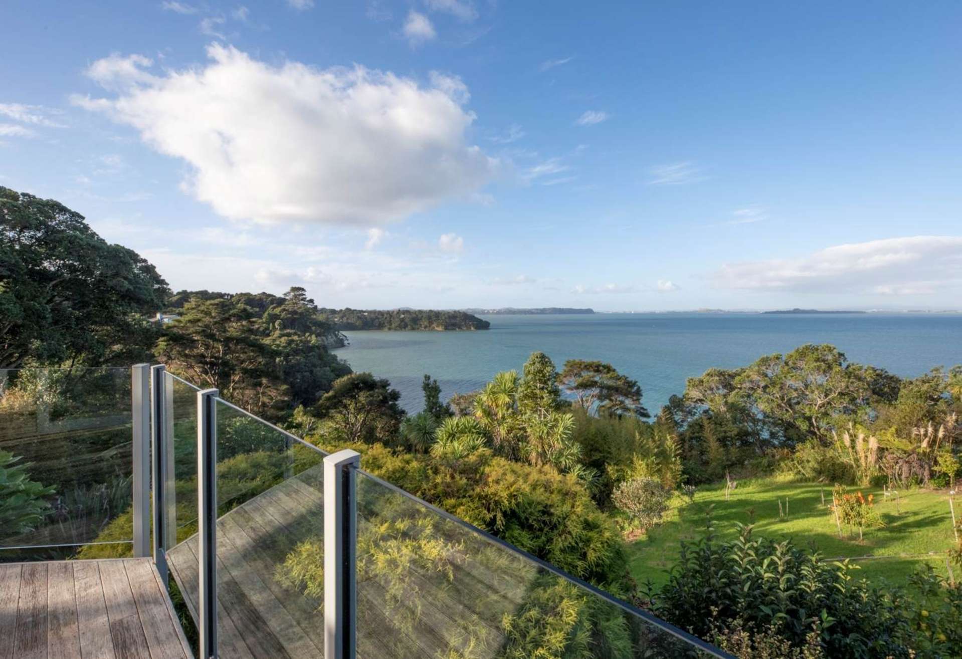 30 Arama Avenue Titirangi_0