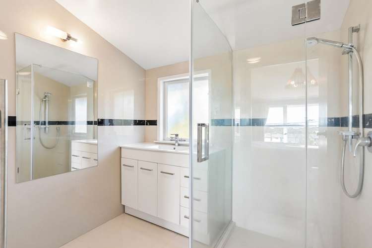 1 Crystal Avenue Glendene_21
