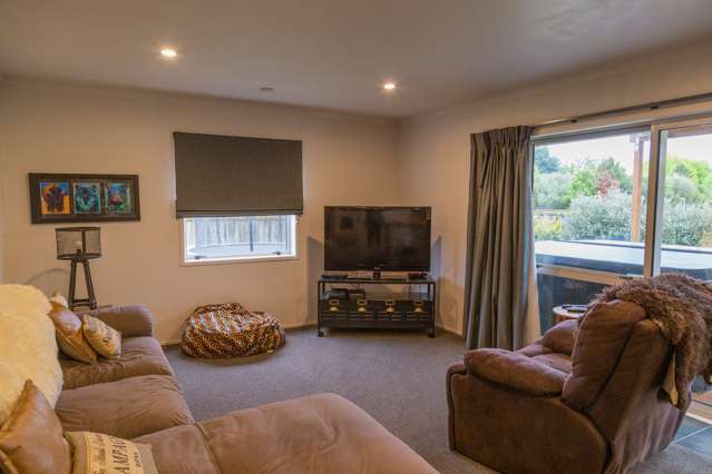 8 Ngahana Place Turangi_4