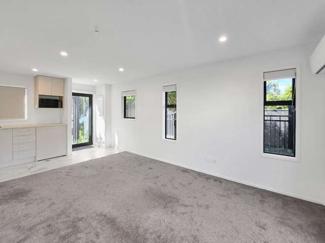 4/17 Pearce Crescent 1353_2