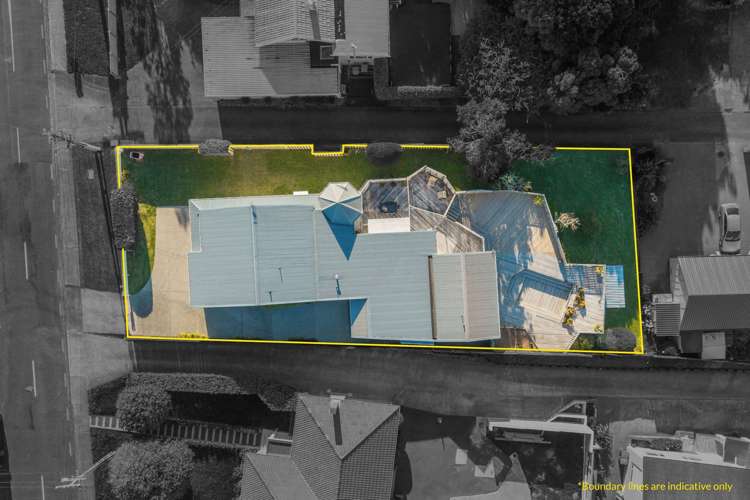 62 Beach Road Mellons Bay_37