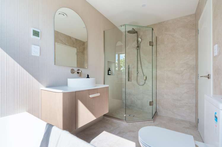 2E Hyde Road Rothesay Bay_16