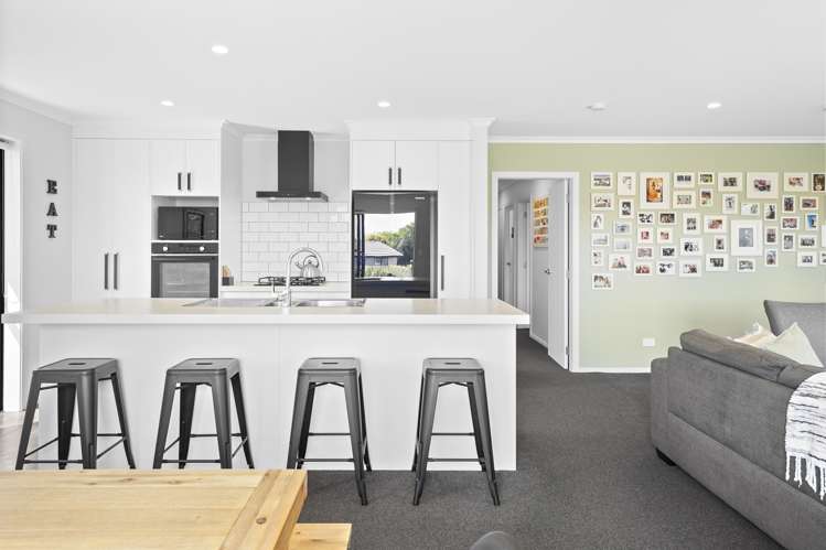 21 Trans Tasman Way Pyes Pa_8