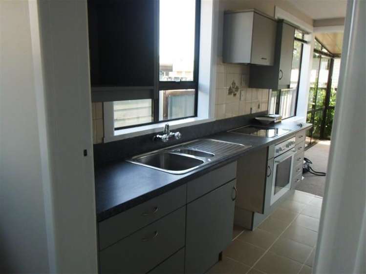 12 Tanner Street Woolston_11