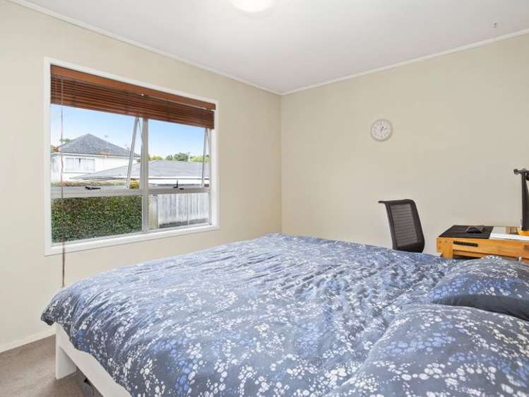 2/119 Abbotts Way Remuera_6