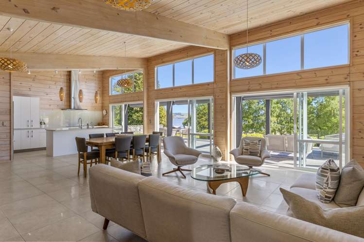 2 Paulines Way Wharewaka_1