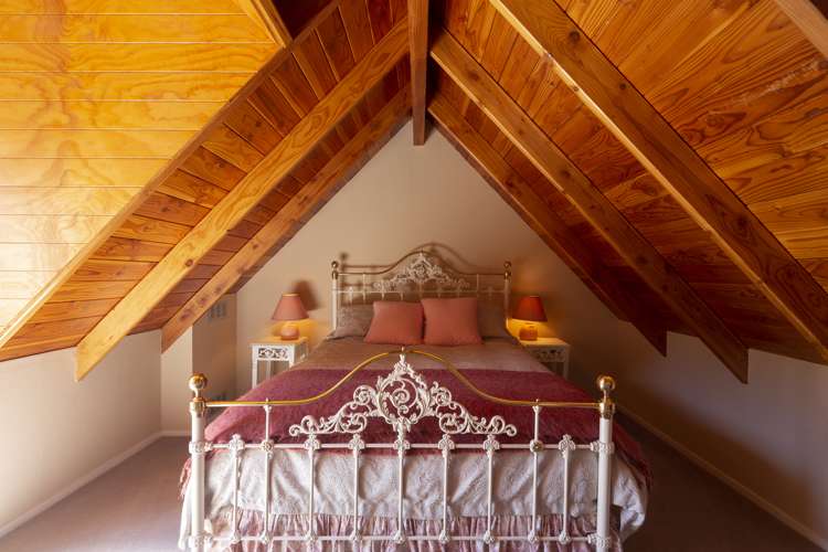 35 Watties Track Arthurs Point_11