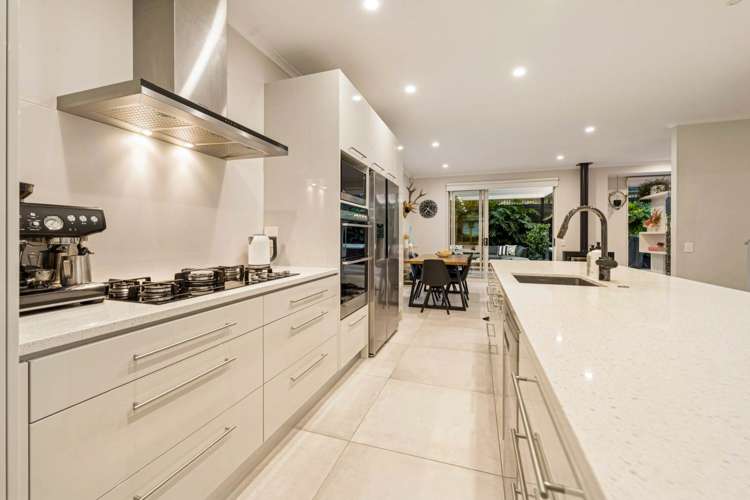 59 Mackay Drive Greenhithe_8