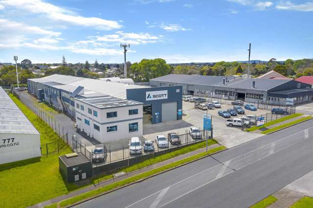 63 Tidal Road Mangere_1