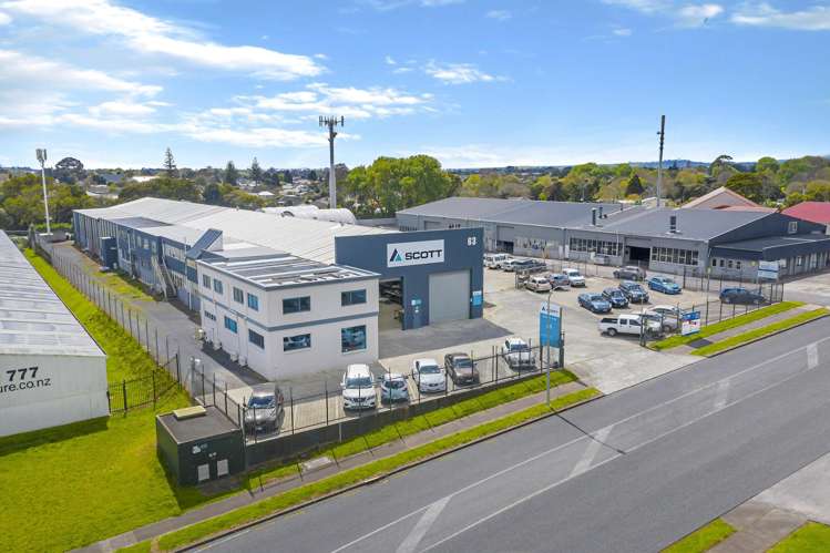 63 Tidal Road Mangere_1