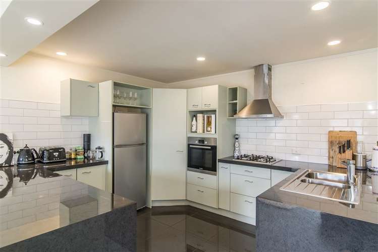 135 Woodman Drive Tawa_8