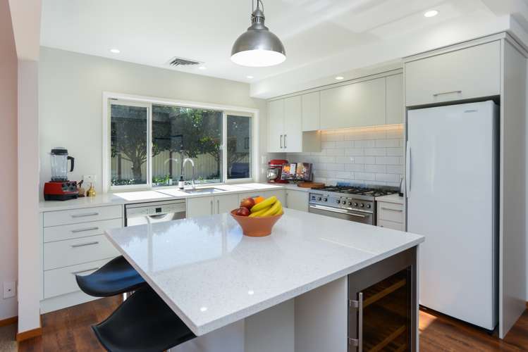 10 Churchill Drive Taradale_2