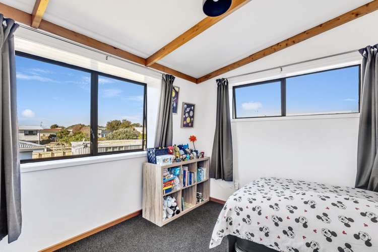 44 Park Lane Waitara_16