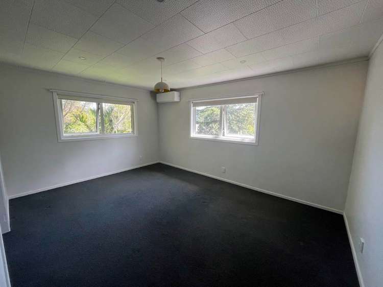 196 Glengarry Road Glen Eden_23