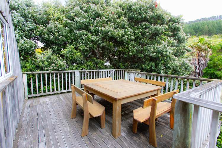 61 Akitio Esplanade Pongaroa_21