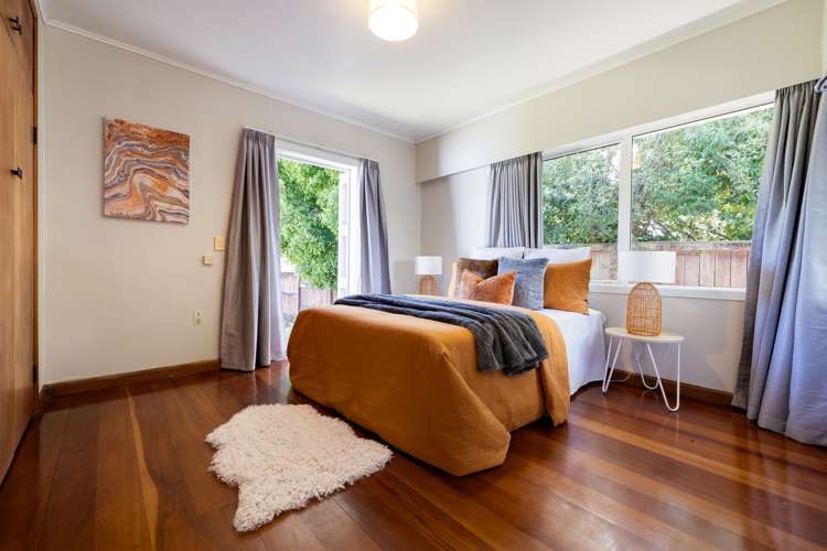 19 Mabian Crescent Deanwell_13