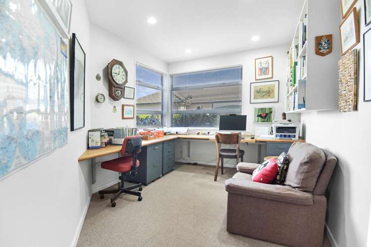 5 Suffolk Drive Otamatea_17