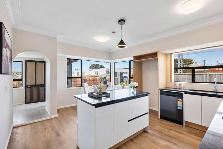 146 Mcleod Road Te Atatu South_8