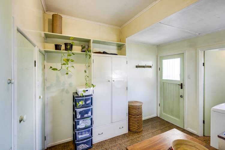 607 Frederick Street West Mahora_15