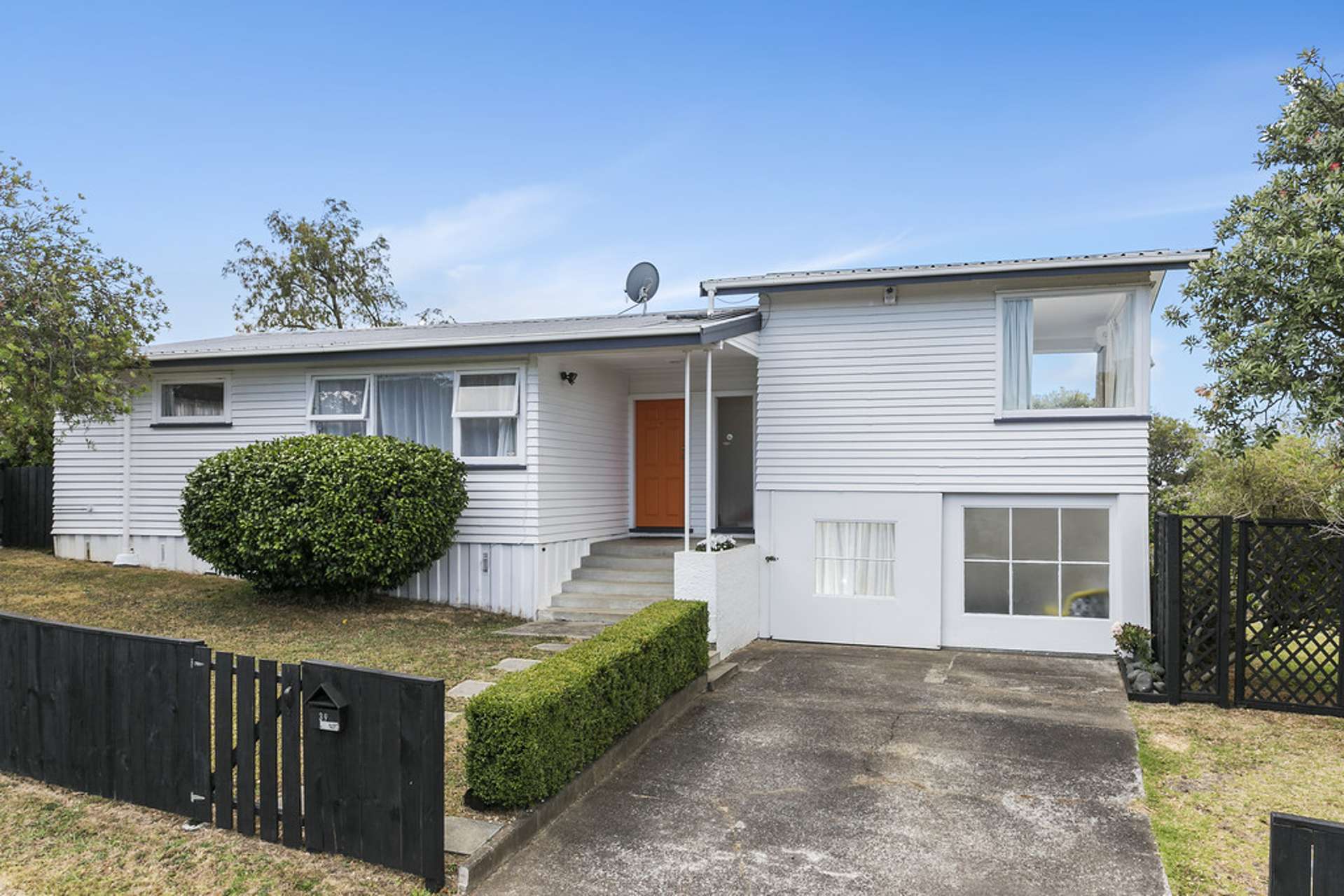 39 Riverhills Avenue Pakuranga Heights_0