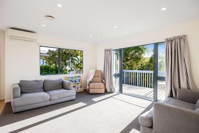 15B Greta Place Stanmore Bay_2