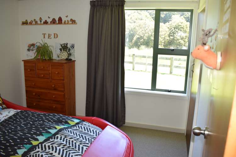 1126 Grove Burn Road Tuatapere_19