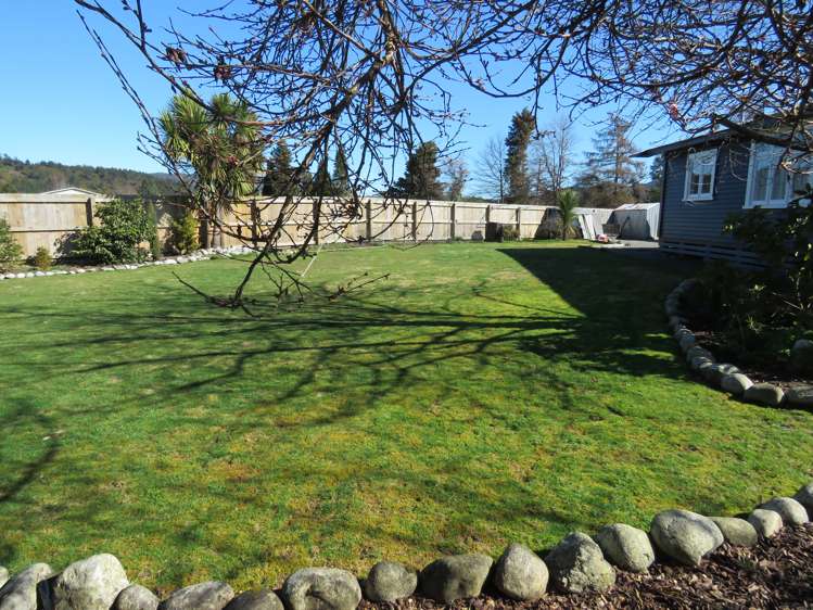 6 Victory Street Reefton_19