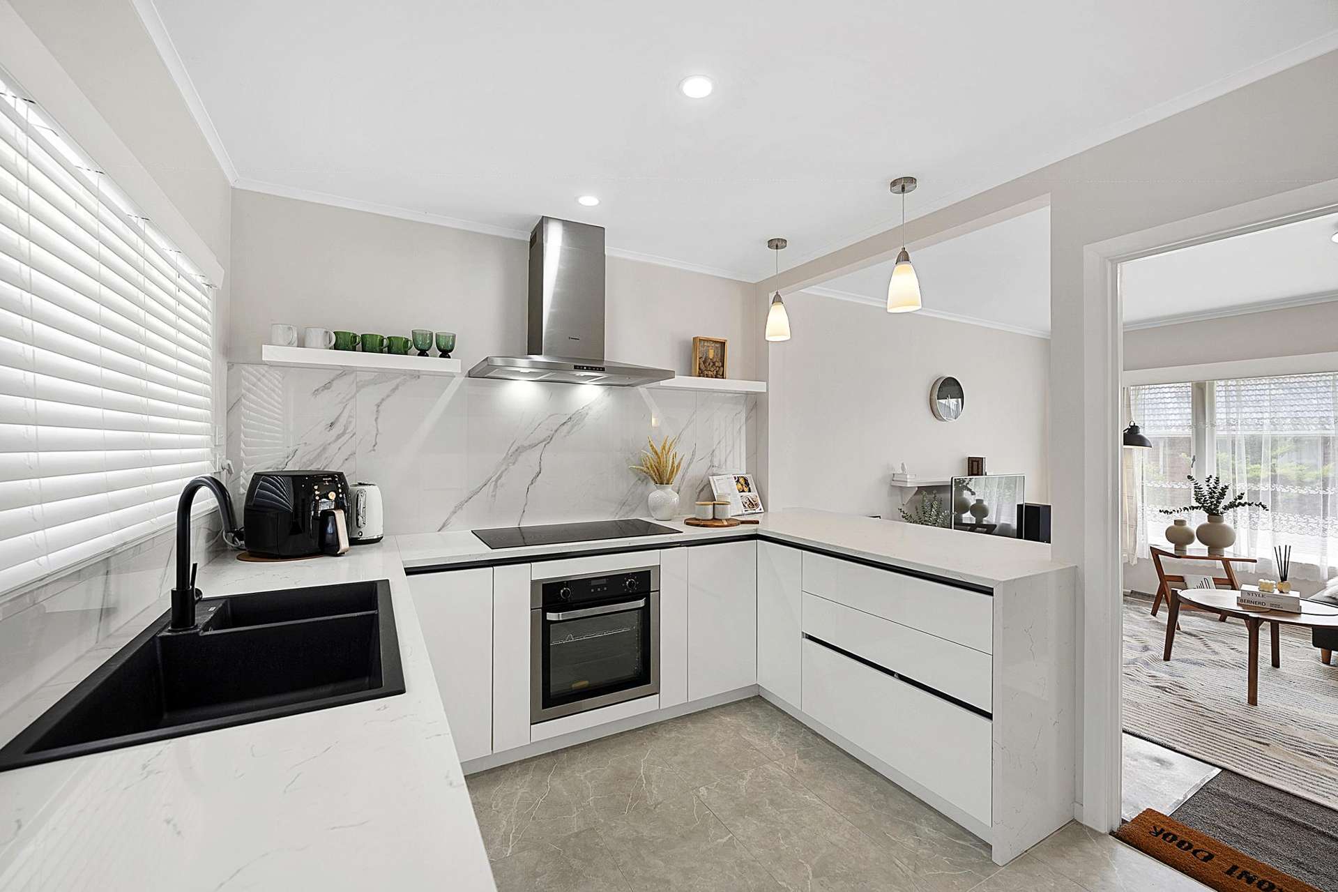 2/56a Taharoto Road Takapuna_0