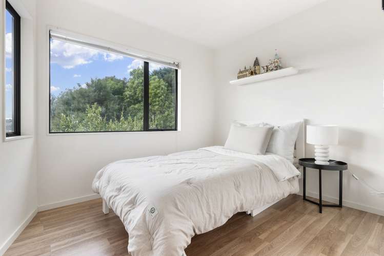 15/22 Northcross Drive Oteha_11