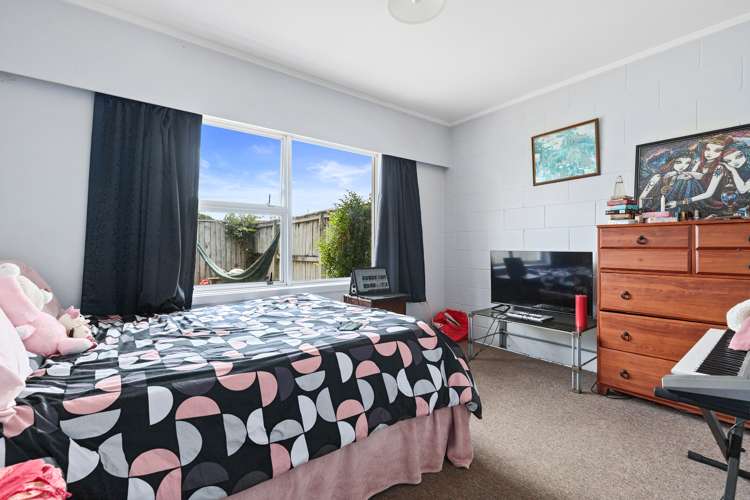 38A & 38B Anthony Crescent Bader_24