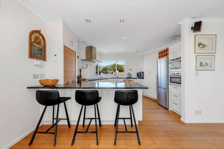 92 Beachlands Road Beachlands_6