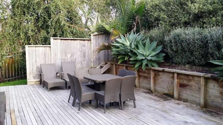 13 Glenfern Road Mellons Bay_10