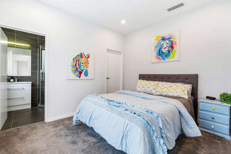 1 Crompton Place Orewa_17