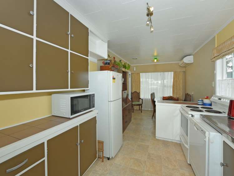 10 Parkway Wainuiomata_6