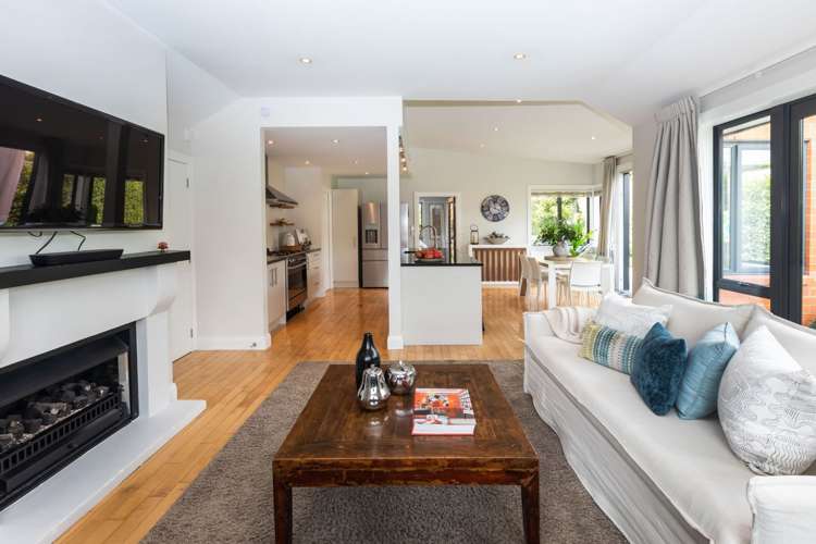 11 Lloyd Street Strowan_15