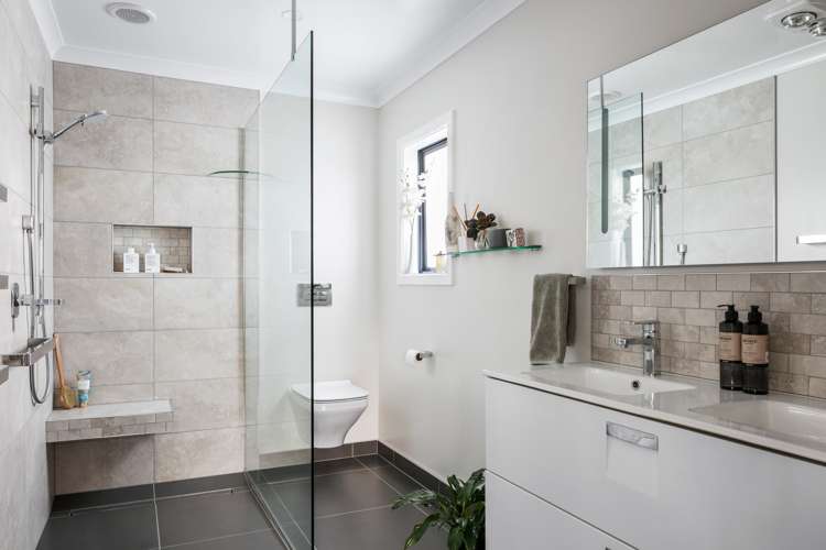 114 Potae Avenue Lytton West_8