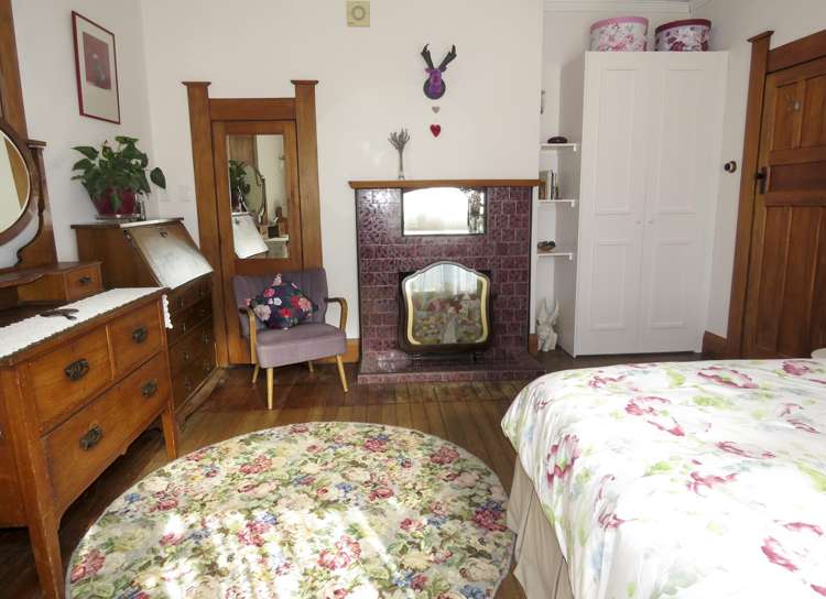 49 Shiel Street Reefton_9