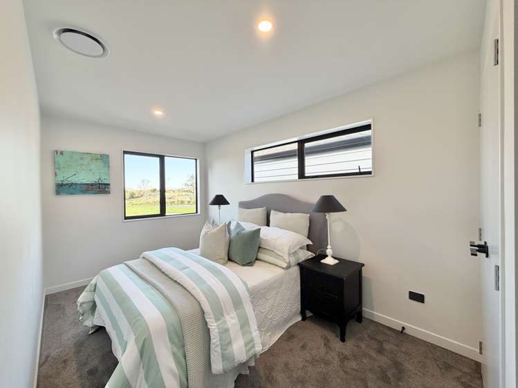 2/73 Te Taruna Drive Milldale_11
