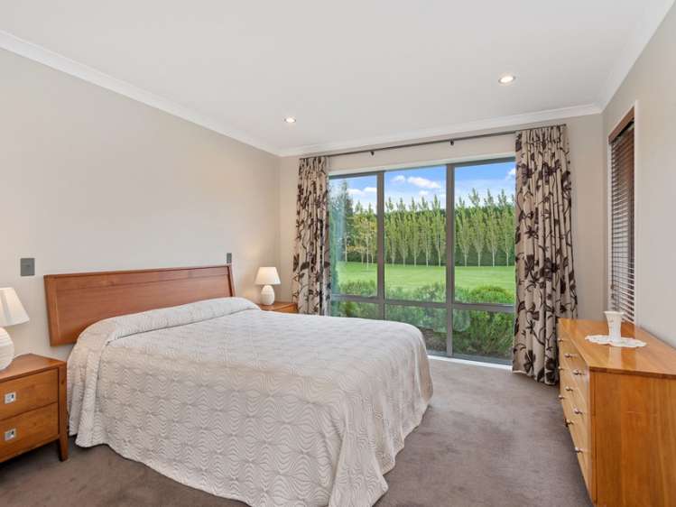 166 Halkett Road West Melton_14