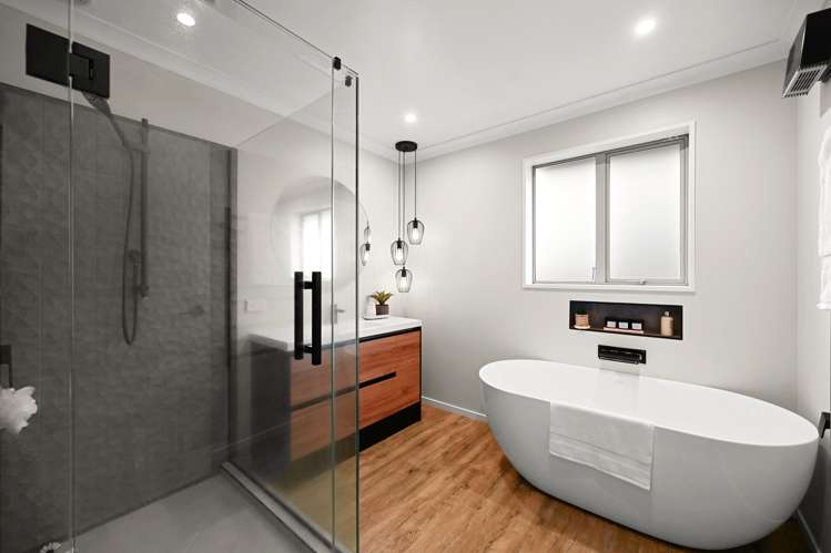 51 Wiltshire Drive Huntington_16