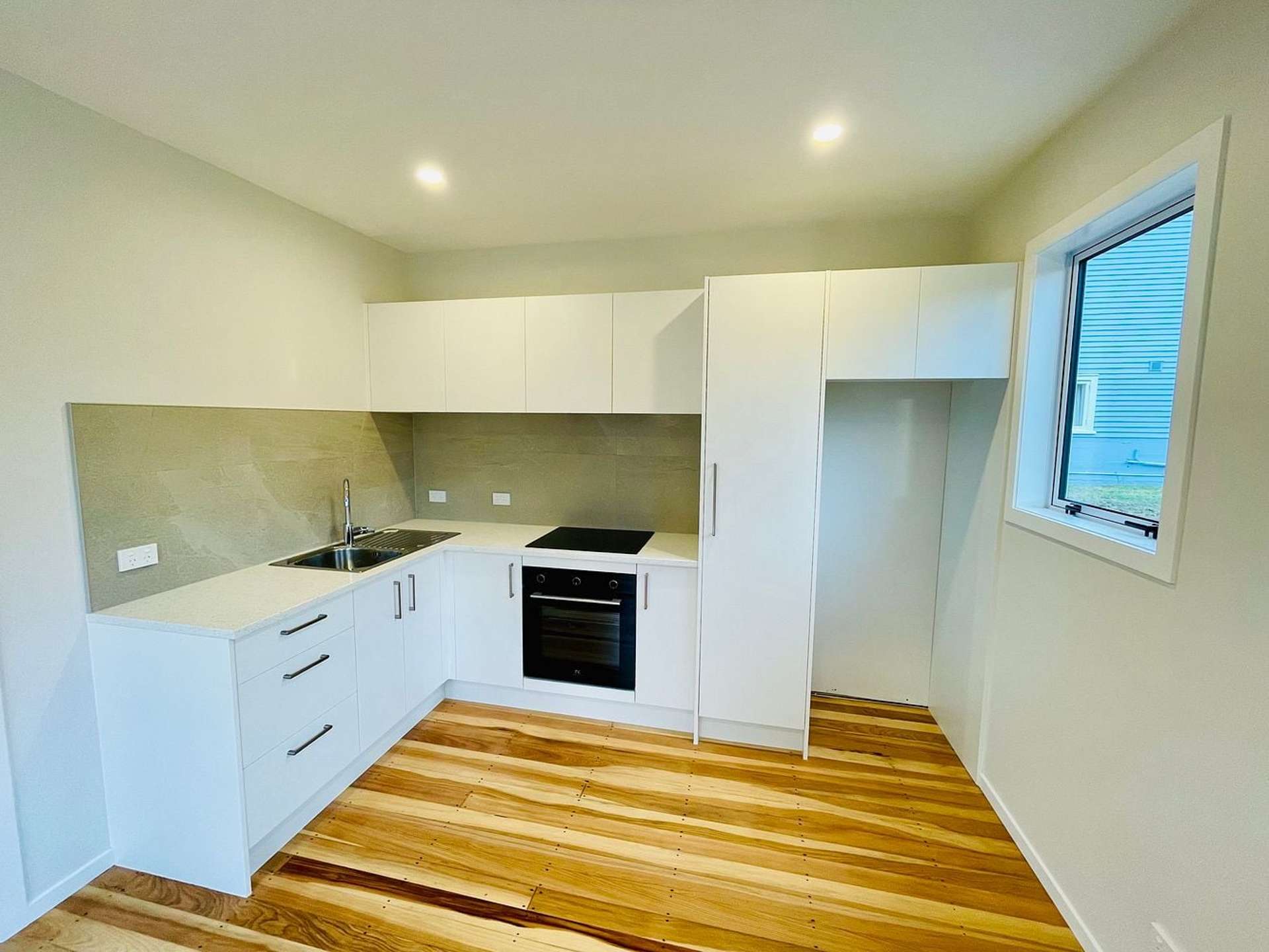 9 Alexander Road Algies Bay_0