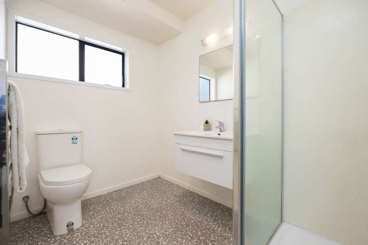 1/56 Oaktree Avenue Browns Bay_19