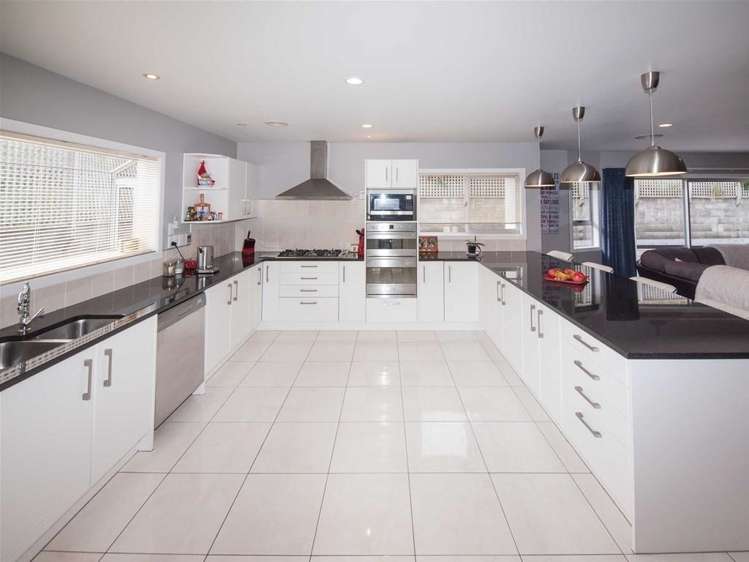 7 Didsbury Grove Churton Park_6