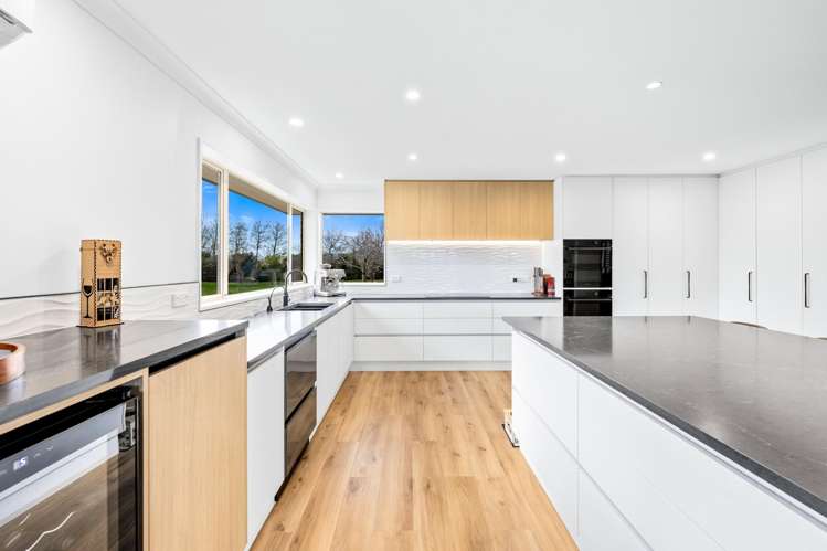 1432 Courtenay Road_5