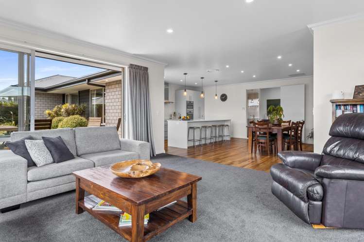 7 Serama Place Burwood_1