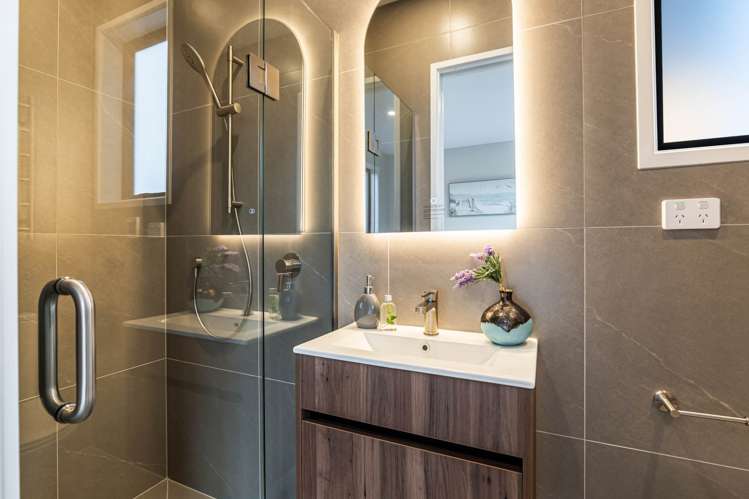 72 Huanui Drive Orewa_14